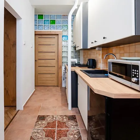 Apartament Manufaktura Cosy By Bookinghost *